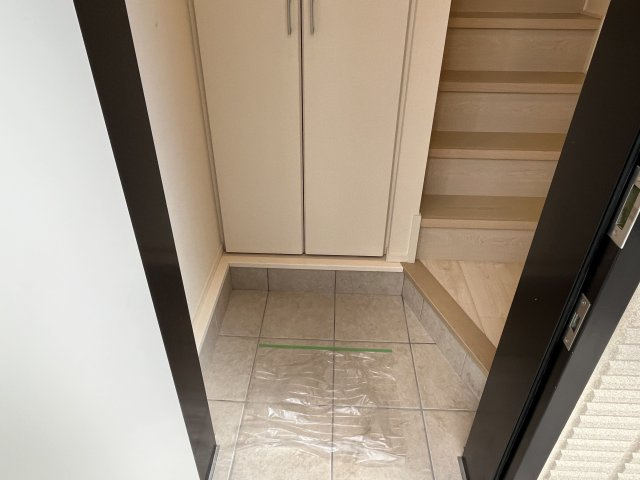 ＫＯＭＩＮＡＭＩ　ＭＡＩＳＯＮ　ＮＯＮＯの玄関