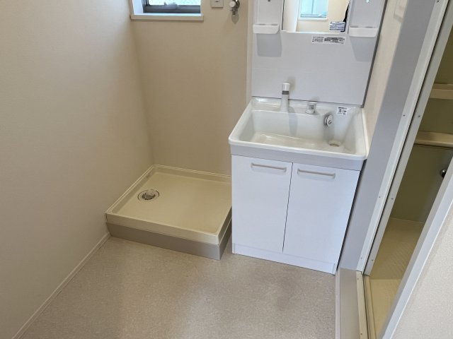 ＫＯＭＩＮＡＭＩ　ＭＡＩＳＯＮ　ＮＯＮＯの洗面所