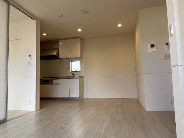 ＫＯＭＩＮＡＭＩ　ＭＡＩＳＯＮ　ＮＯＮＯの居間・リビング