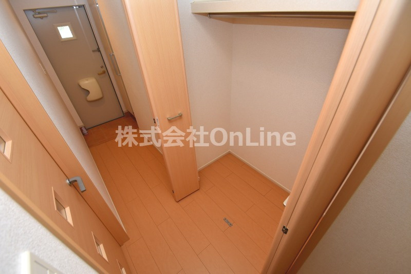 東大阪市岸田堂北町のアパートの収納
