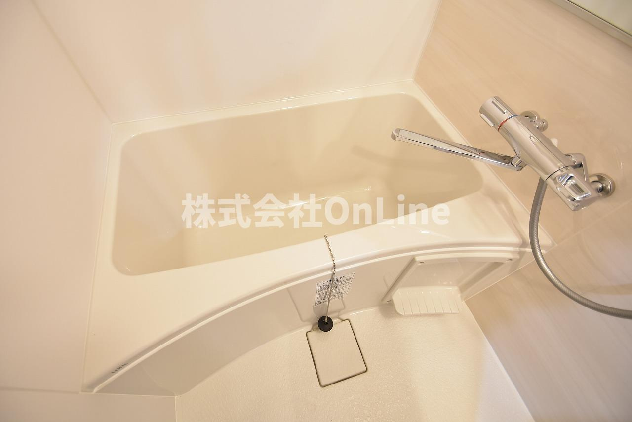 東大阪市高井田西６丁目の賃貸マンションの浴室