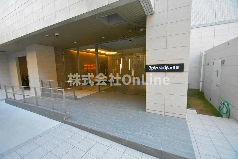 東大阪市高井田西６丁目の賃貸マンションのエントランス