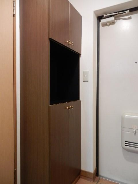 グランドール薬院の玄関