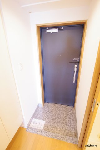 プレッツァ新大阪　仲介手数料無料の玄関