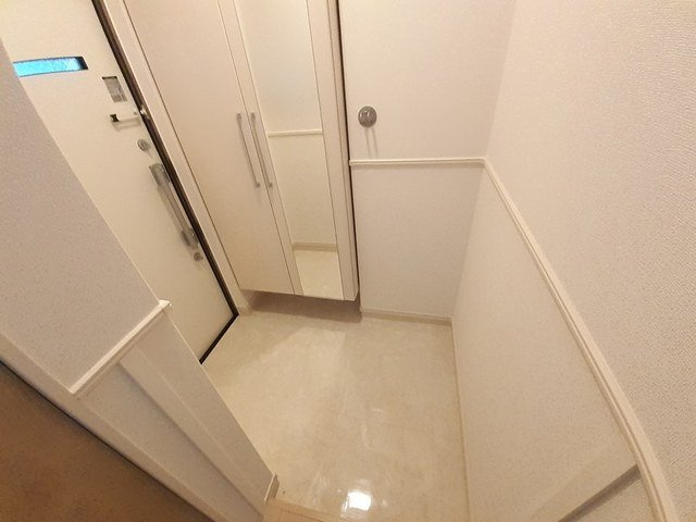エスポワールⅤの玄関