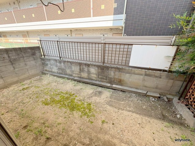 フジ京橋ハイツ　仲介手数料無料のバルコニー