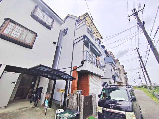 戸建 東淀川区井高野３丁目の前面道路含む現地写真