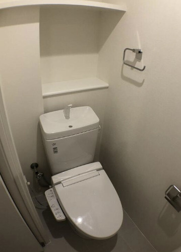EMBELLIR中野富士見町のトイレ