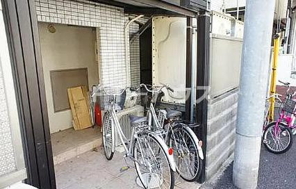 ウインズ船橋のエントランス
