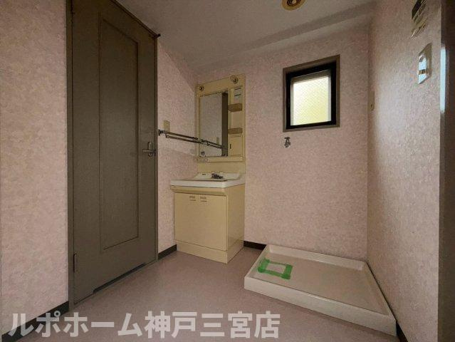 エスポワール諏訪山の独立洗面台