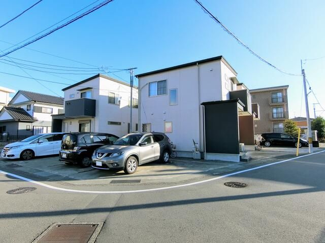 タウンハウス北園の駐車場