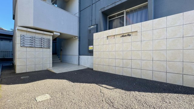 MONTRAY大岡のエントランス