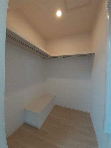ニューグランポルテＴＳの収納