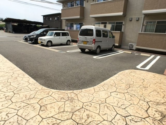 シャルマンピーチ　Aの駐車場