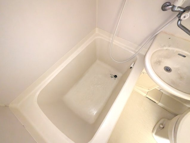 六龍苑岡町の浴室
