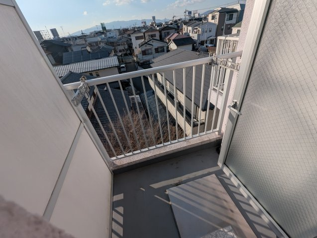 六龍苑岡町のバルコニー