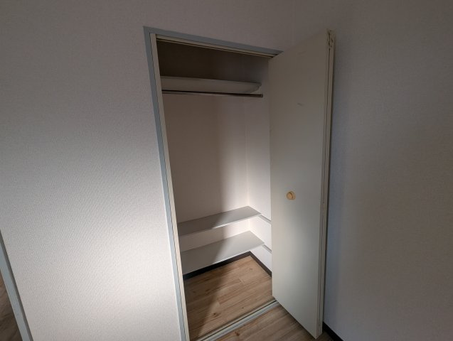 六龍苑岡町の収納
