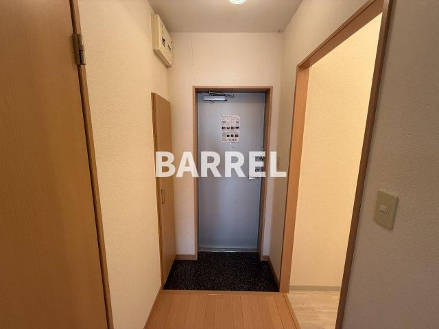 アンプルールクラージュコリーヌシャンⅡの玄関