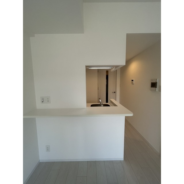 MAXIV CROS 江坂|516号室参照