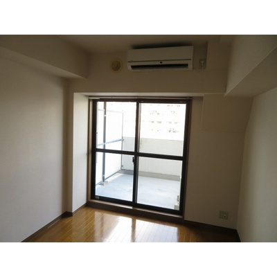 【居間・リビング】 | パルウッド両国 | ※同タイプ・別の部屋の写真です