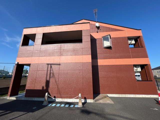 【外観】 | ネオ　シュトラーゼ | 外観写真（昼）
