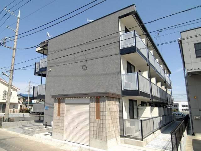 レオパレスボンヌールの外観