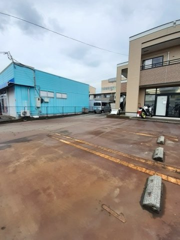 クリサンセマムⅤの駐車場