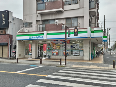 ファミリーマート 高梨米が浜店まで130ｍ