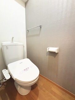 洗浄機能付便座のトイレ