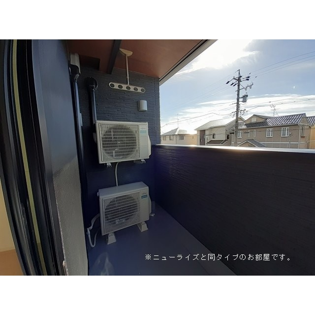 各務原市川島松原町のアパートのバルコニー|イメージ(反転タイプあり)