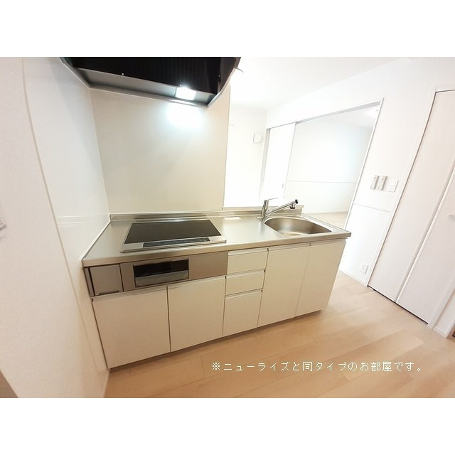 各務原市川島松原町のアパートのキッチン|イメージ(反転タイプあり)