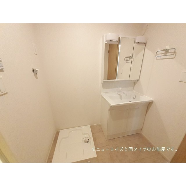 各務原市川島松原町のアパートの洗面所|イメージ(反転タイプあり)