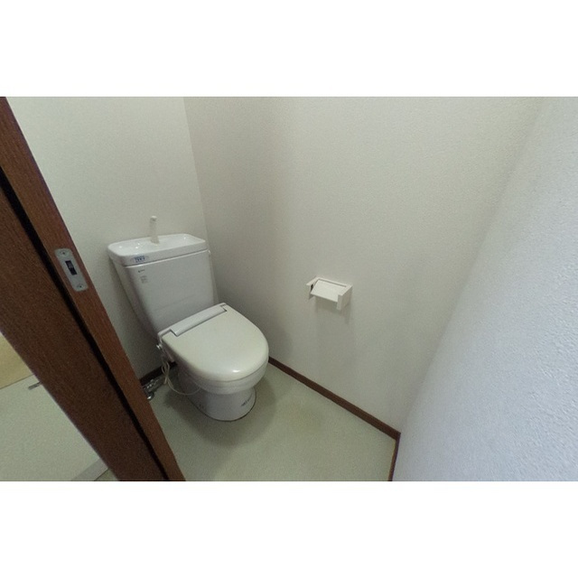 領下小林貸家のトイレ