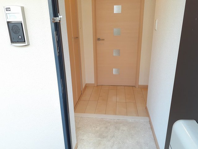 トーク鷹の羽Ⅲの玄関|落ち着いた玄関です