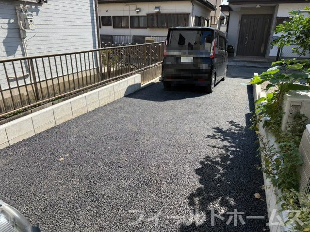 厚木市三田南1丁目新築戸建て　第9-1号棟の駐車場|３台可能　※車種による。詳しくは現地をご見学ください。
