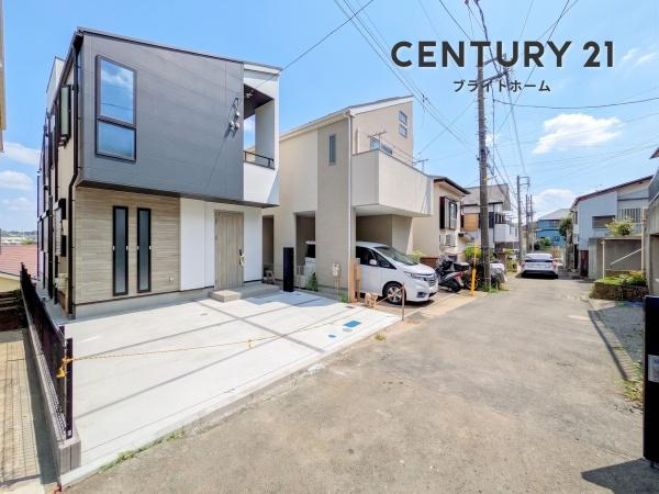 横浜市鶴見区馬場１丁目の新築一戸建の前面道路含む現地写真|前面道路が広いので、安心して駐車可能です！
是非現地へお越しください。