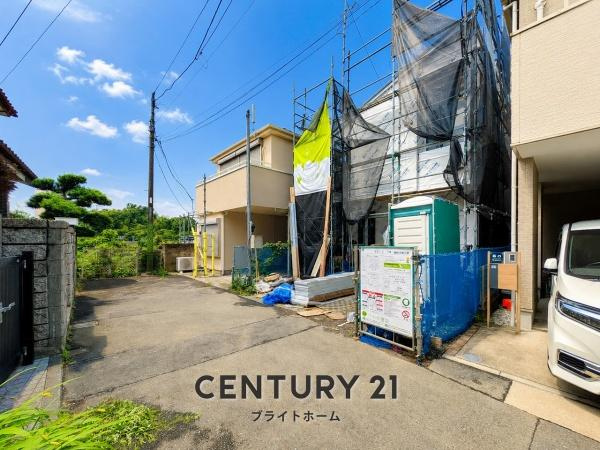 横浜市鶴見区馬場１丁目の新築一戸建の前面道路含む現地写真|現在建築中の為、同仕様物件のご案内をさせて頂きます。
お車でご自宅まで送迎承ります。