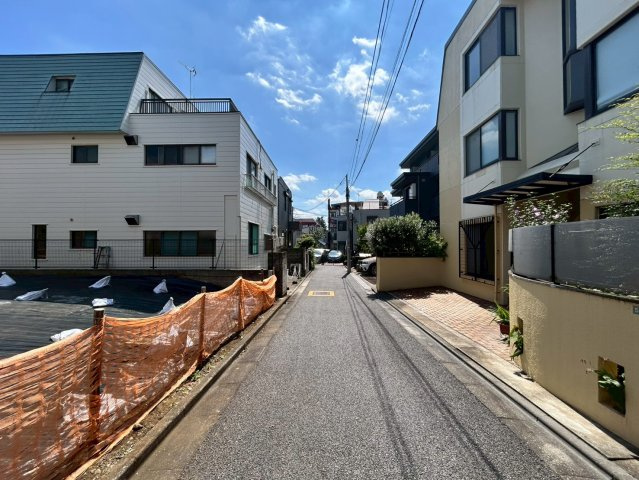 世田谷区北沢3丁目　売地　一括の前面道路含む現地写真|2026.07.09撮影