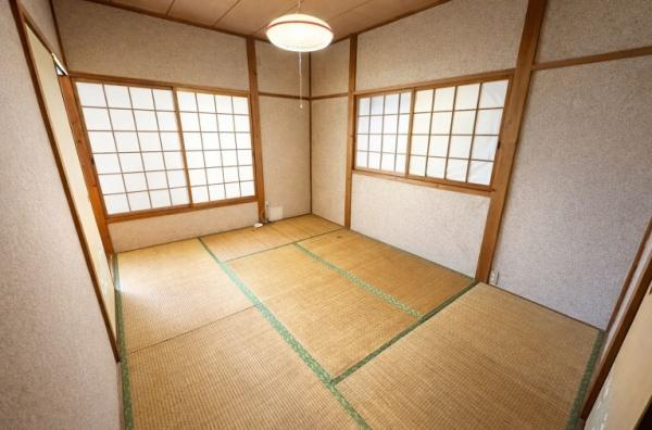 枚方市 長尾宮前 1丁目　中古 一戸建ての和室