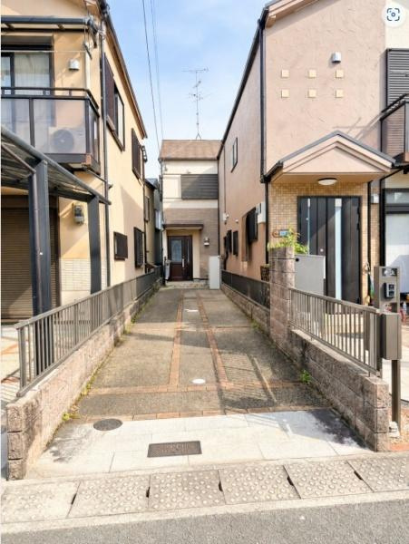 木津川市 山城町 綺田綾杉　中古 一戸建ての駐車場