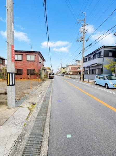 枚方市 甲斐田町　建築条件付き 土地の前面道路含む現地写真