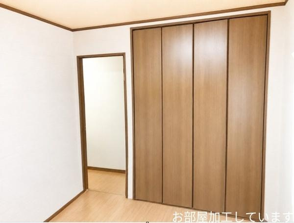 寝屋川市 大成町　中古 一戸建ての洋室