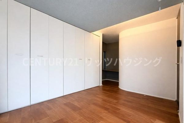 枚方市 東船橋 ２丁目　中古 一戸建ての洋室