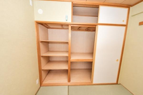 グラン コープ枚方 香里ケ丘　中古 マンションの収納|大容量の収納でお部屋がすっきり片付きます。