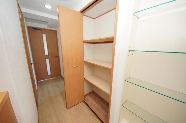 グラン コープ枚方 香里ケ丘　中古 マンションの収納
