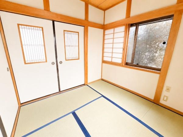 枚方市 東香里元町　中古 一戸建ての和室|リビングに繋がる和室です。