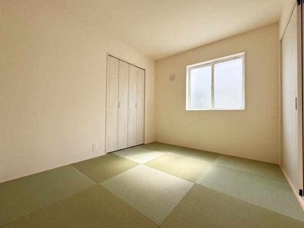 大和市上和田の新築一戸建の和室|和室のみ5.25帖。引き戸でしきると一つのお部屋として機能します。