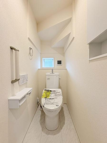 大和市上和田の新築一戸建のトイレ|１階と2階にトイレがあります。