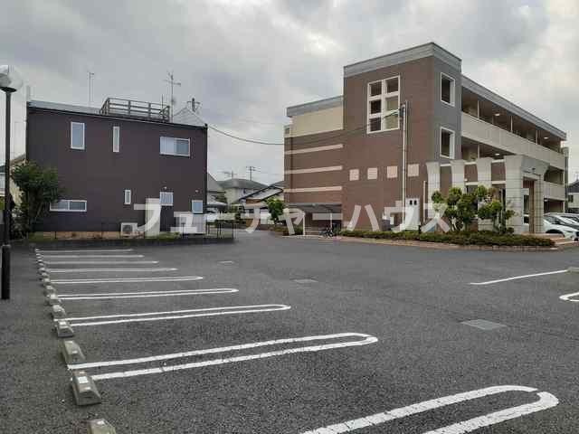 グリュックブルーの駐車場|駐車場があります