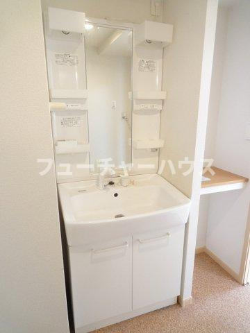 プラシードの洗面所|忙しい朝には欠かせない洗面所です